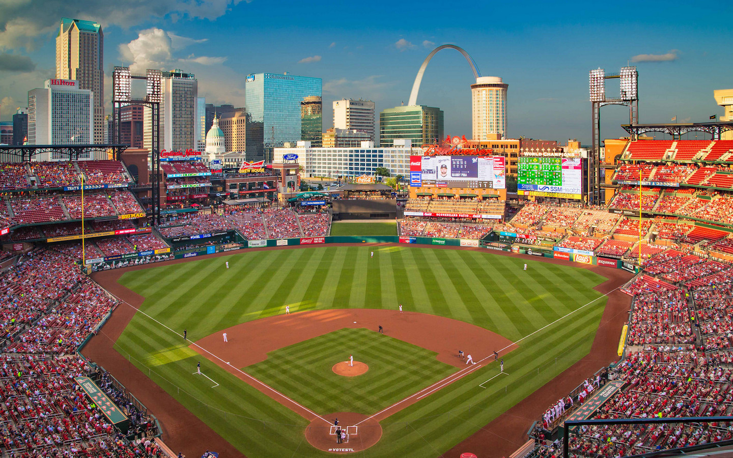 Can you bring a water bottle into Busch Stadium?