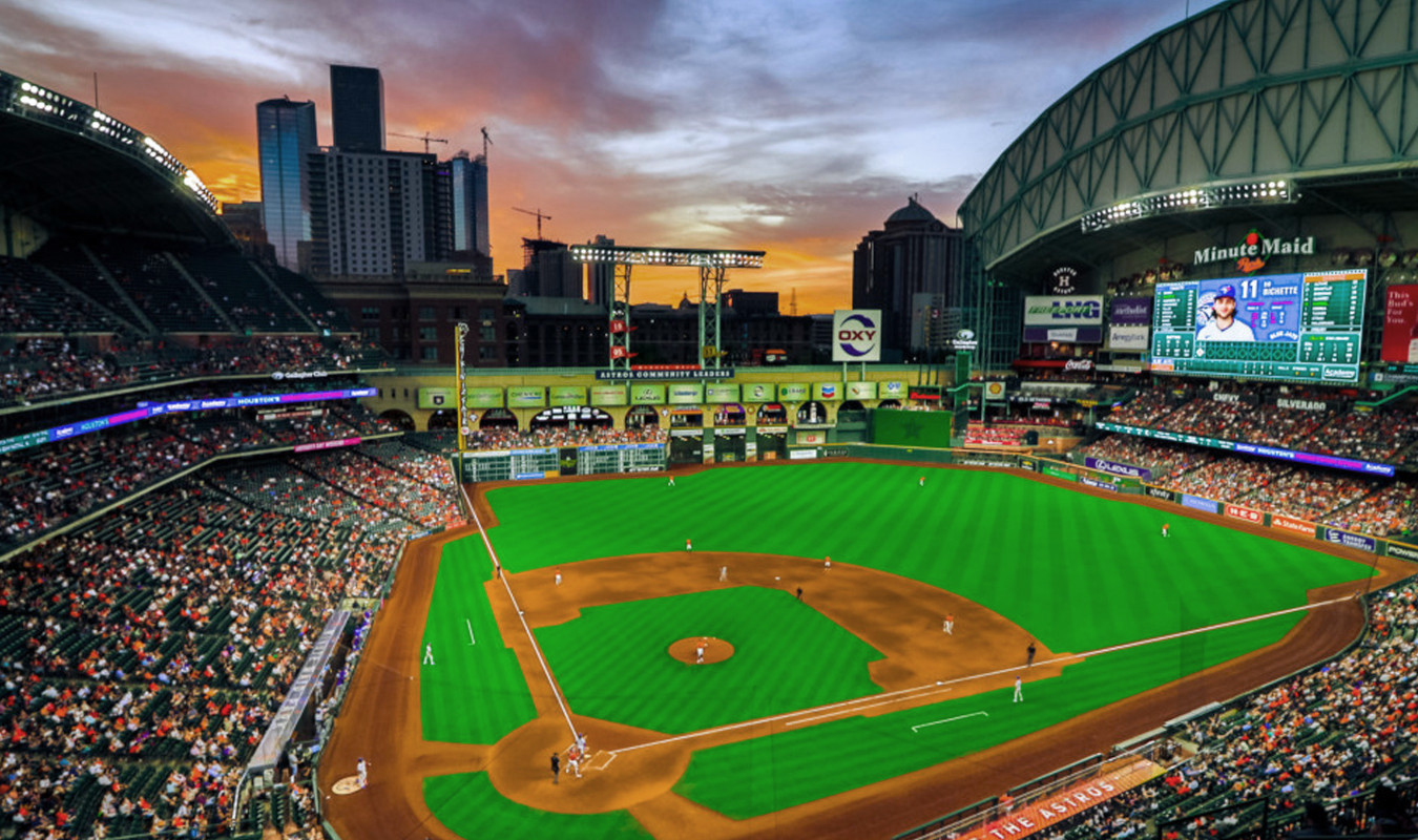 Houston Astros Fanatics Authentic Unsigned Minute Maid Park Open Roof  Stadium Photograph